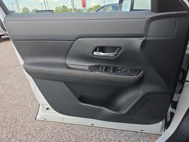 2025 Nissan Kicks SV FWD