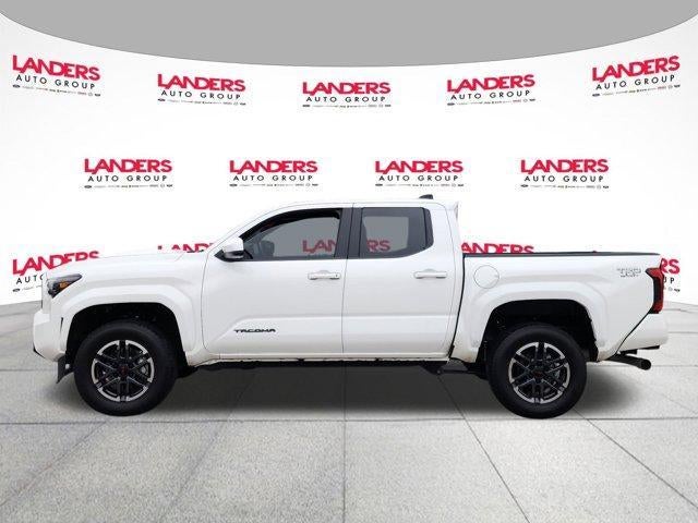 2024 Toyota Tacoma 2WD 2WD SR5 Double Cab 5' Bed AT (SE)