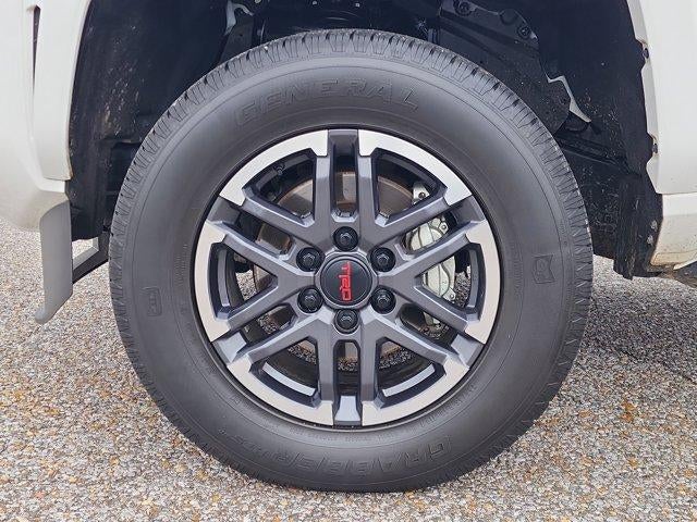 2024 Toyota Tacoma 2WD 2WD SR5 Double Cab 5' Bed AT (SE)