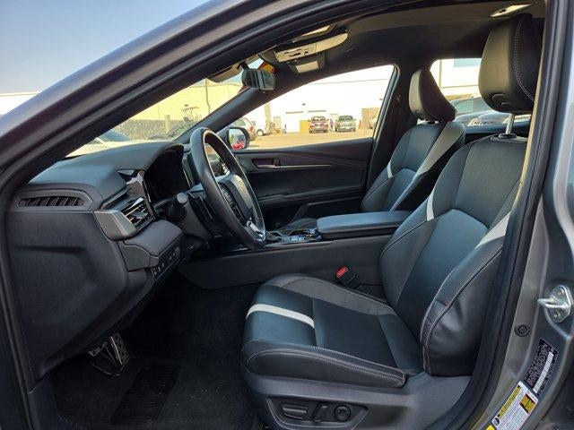 2025 Toyota Camry SE (SE)