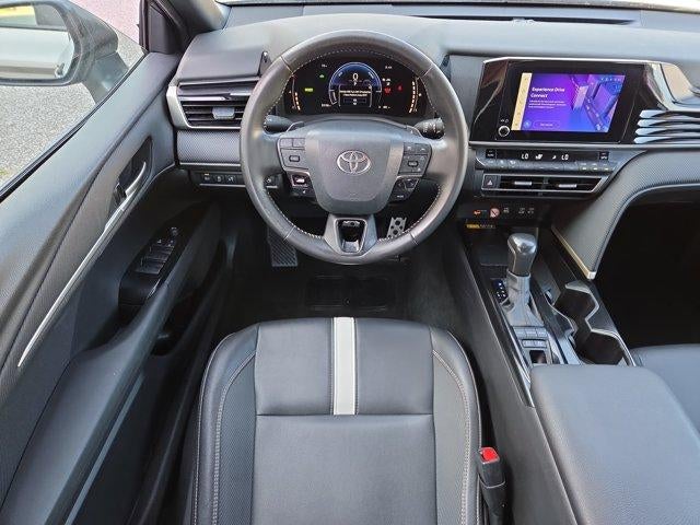 2025 Toyota Camry SE (SE)