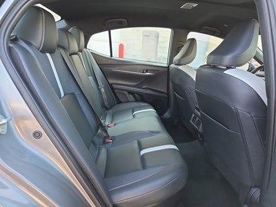 2025 Toyota Camry SE (SE)