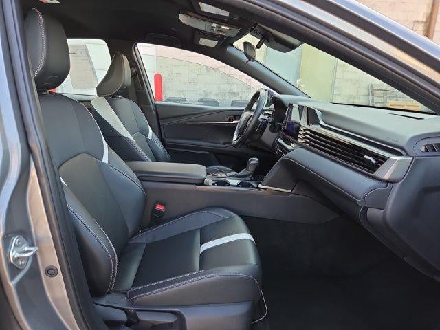 2025 Toyota Camry SE (SE)