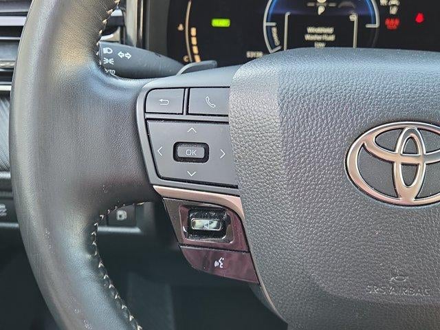 2025 Toyota Camry SE (SE)