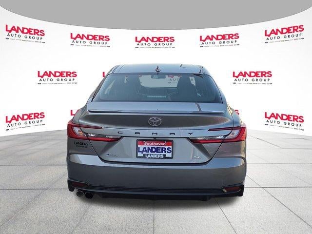 2025 Toyota Camry SE (SE)