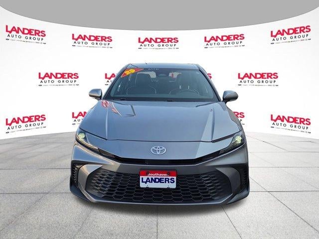 2025 Toyota Camry SE (SE)