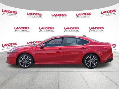 2025 Toyota Camry XLE (SE)