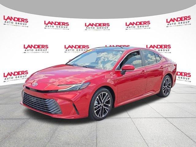 2025 Toyota Camry XLE (SE)