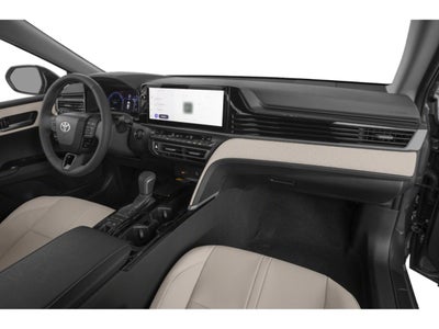 2025 Toyota Camry LE (SE)