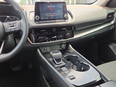 2021 Nissan Rogue FWD SV