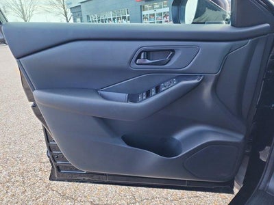 2026 Nissan Rogue FWD S *Ltd Avail*