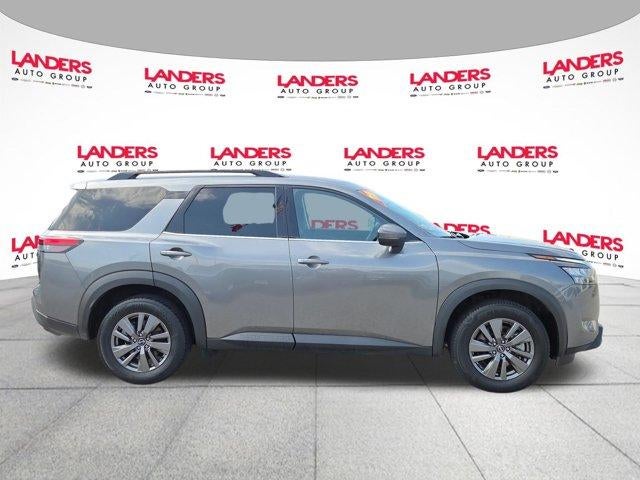 2025 Nissan Pathfinder SV 4WD