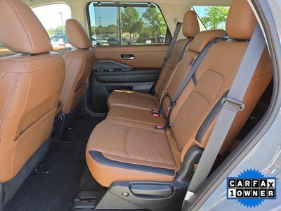 2025 Nissan Pathfinder Platinum 4WD