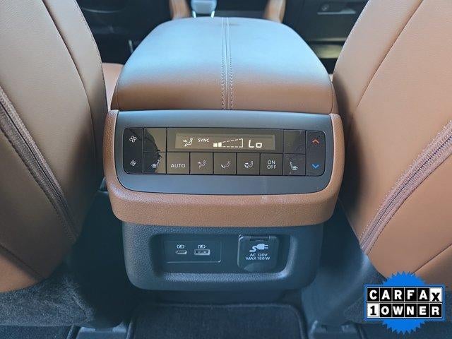 2025 Nissan Pathfinder Platinum 4WD