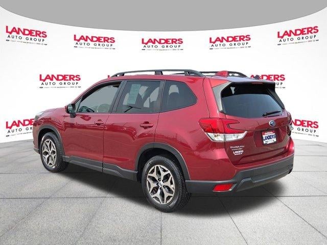 2022 Subaru Forester Premium CVT