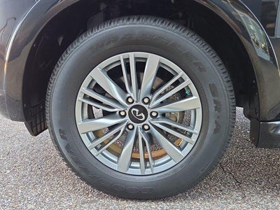2024 INFINITI QX80 LUXE AWD