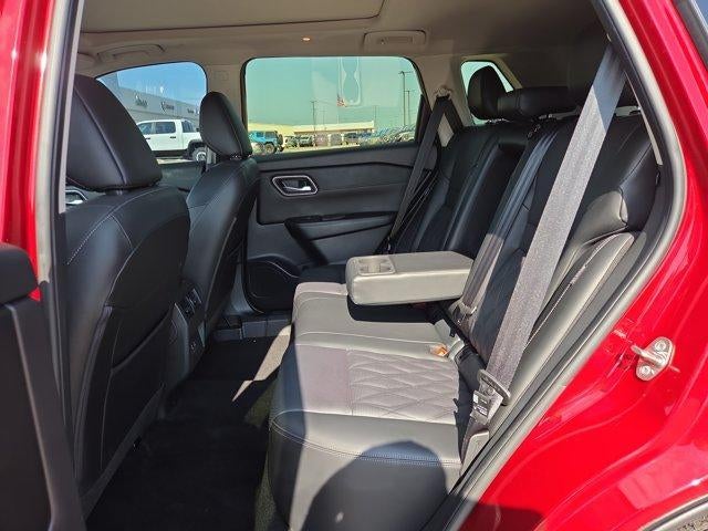 2024 Nissan Rogue FWD Platinum