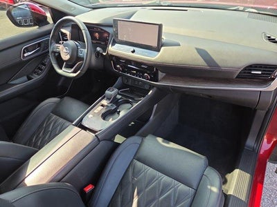 2024 Nissan Rogue FWD Platinum