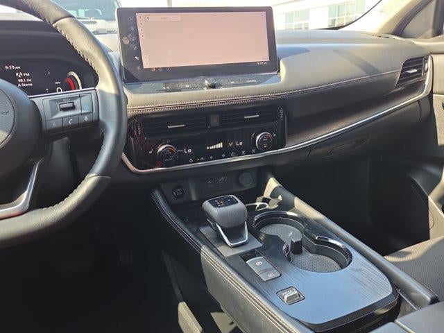 2024 Nissan Rogue FWD Platinum