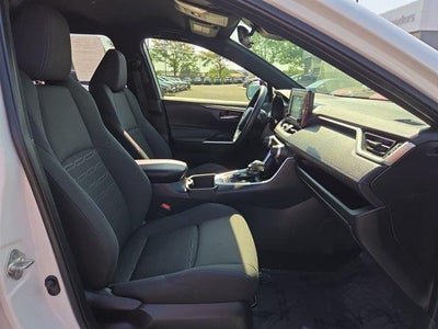 2022 Toyota RAV4 Hybrid SE AWD (Natl)