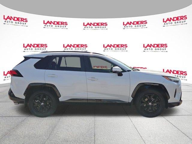 2022 Toyota RAV4 Hybrid SE AWD (Natl)