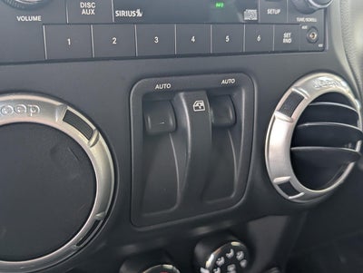 2012 Jeep Wrangler 4WD 2dr Freedom Edition