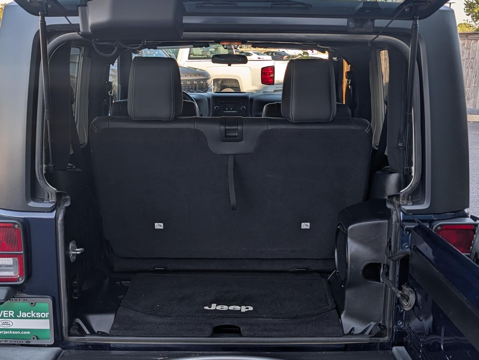 2012 Jeep Wrangler 4WD 2dr Freedom Edition