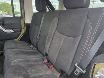 2013 Jeep Wrangler Unlimited 4WD 4dr Sahara