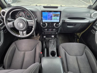 2013 Jeep Wrangler Unlimited 4WD 4dr Sahara