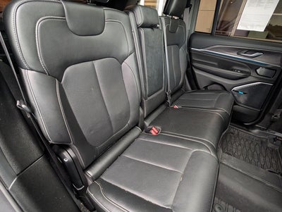 2022 Jeep Grand Cherokee 4xe Overland 4x4