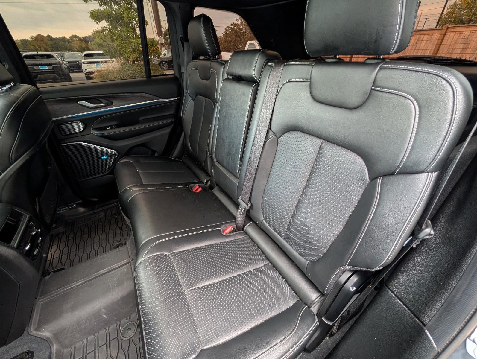 2022 Jeep Grand Cherokee 4xe Overland 4x4