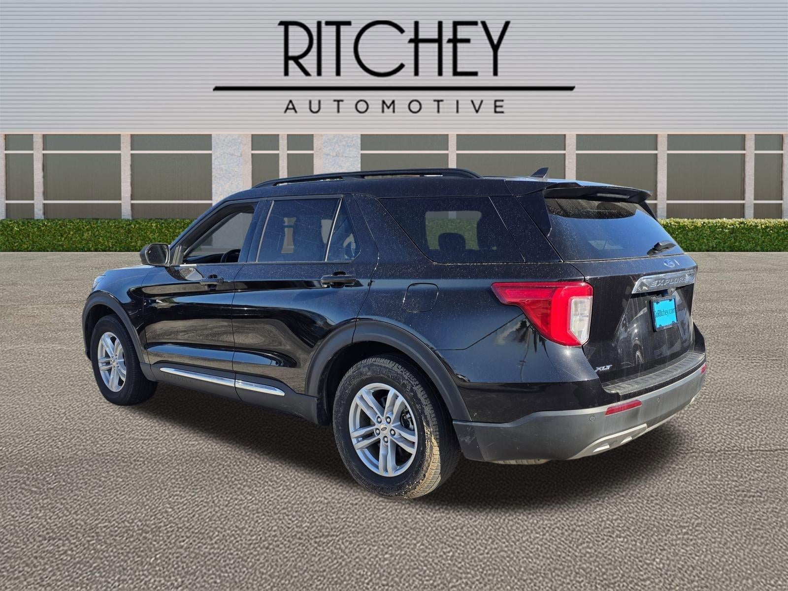2023 Ford Explorer XLT RWD