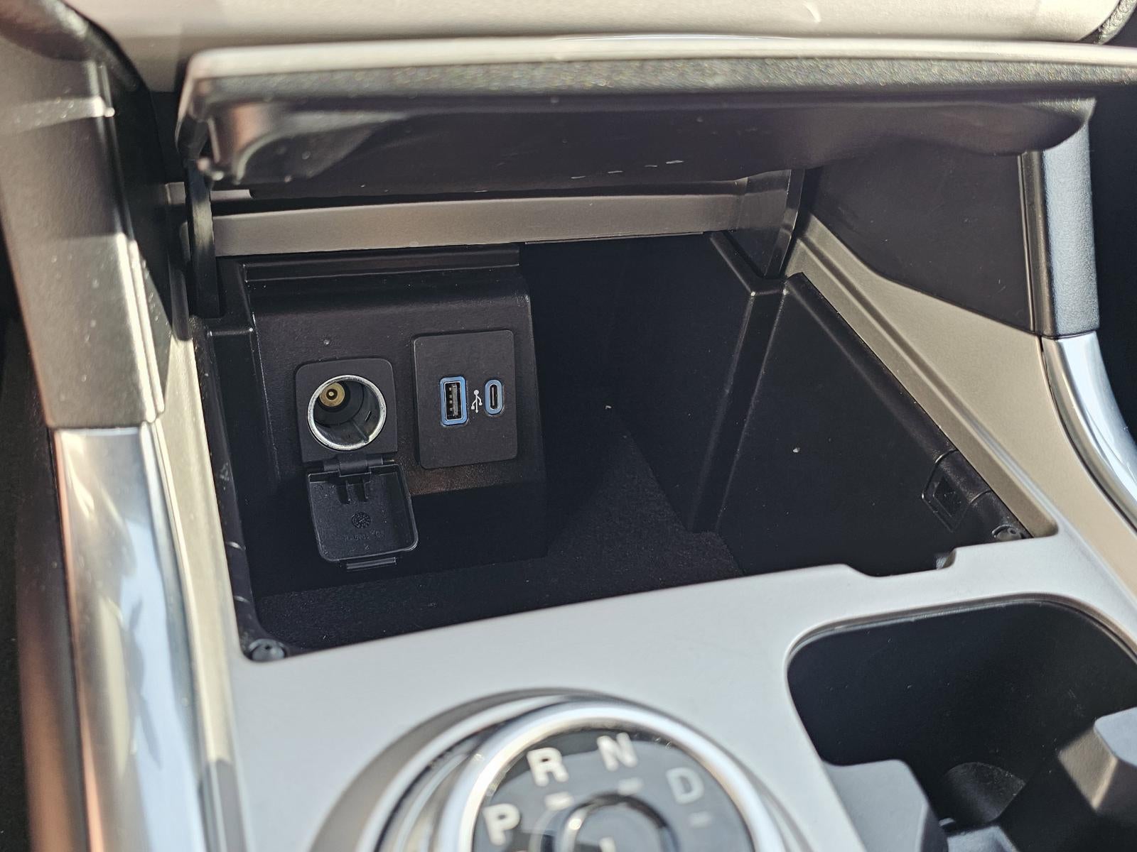 2024 Ford Explorer XLT RWD