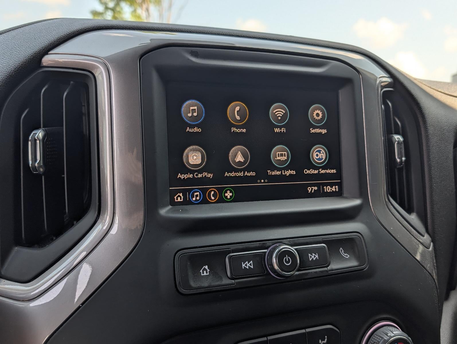 2022 Chevrolet Silverado 1500 Crew Cab Short Box 2-Wheel Drive Custom