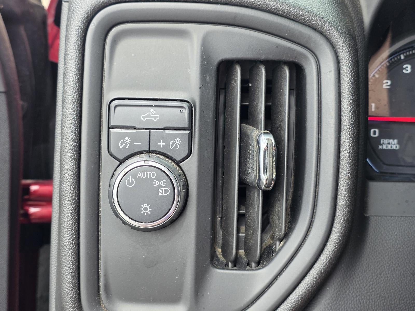 2020 Chevrolet Silverado 1500 Crew Cab Short Box 2-Wheel Drive Custom