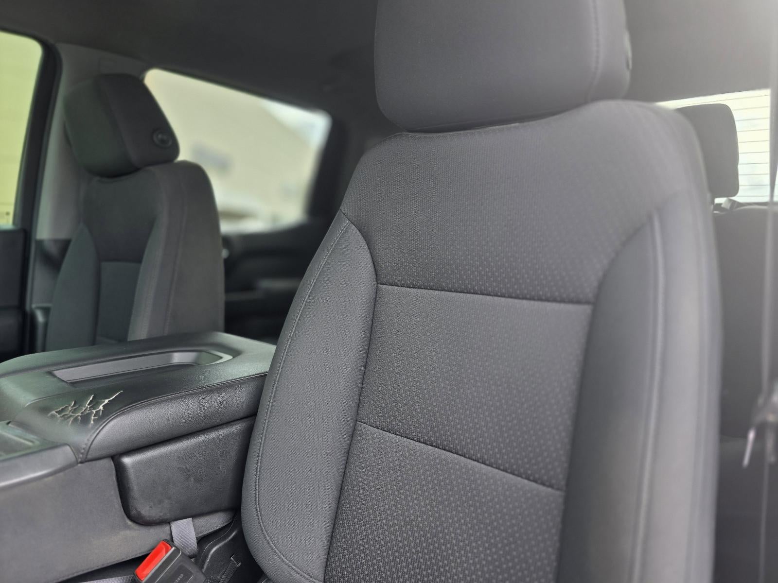 2020 Chevrolet Silverado 1500 Crew Cab Short Box 2-Wheel Drive Custom