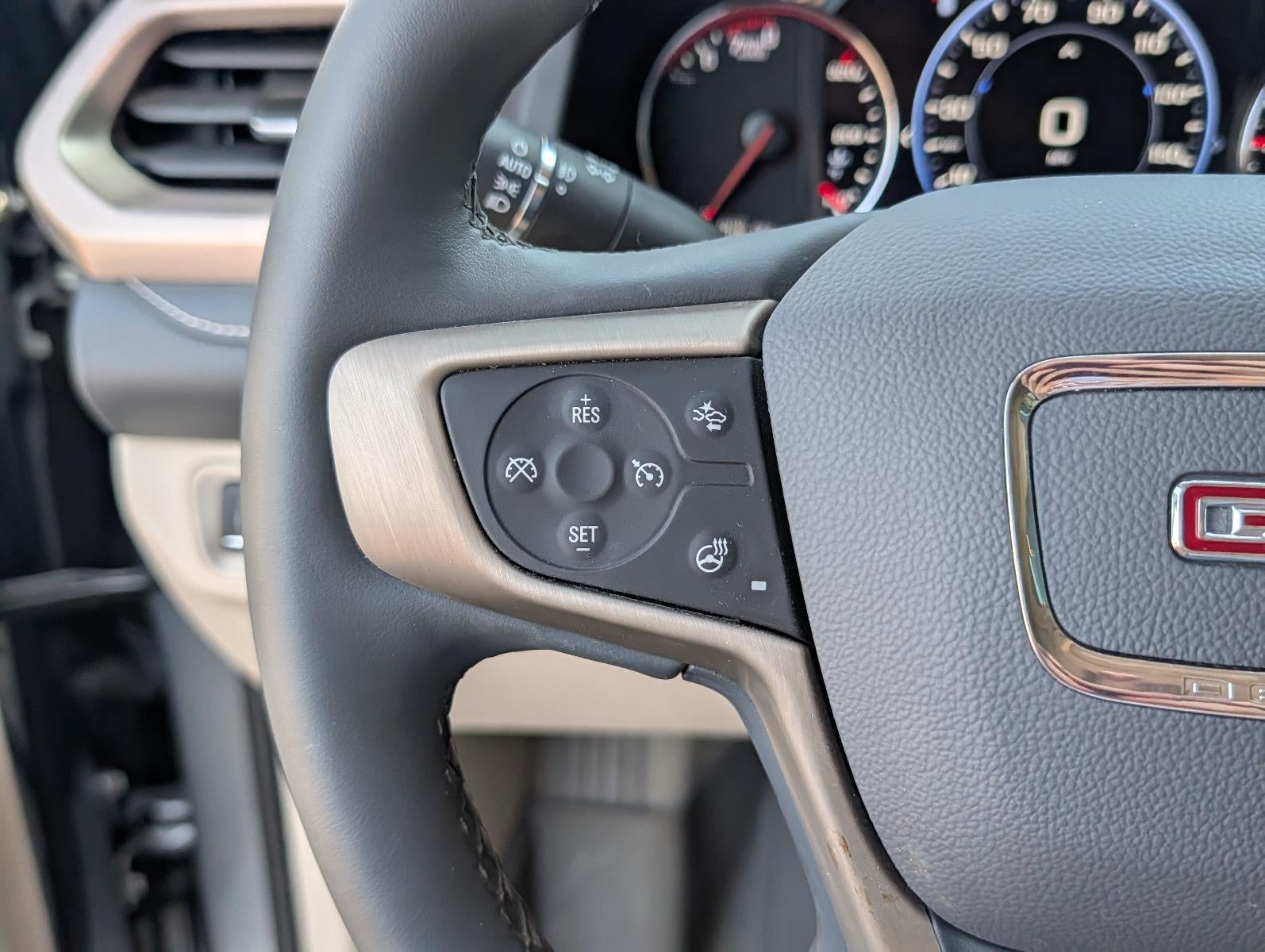 2023 GMC Acadia FWD Denali