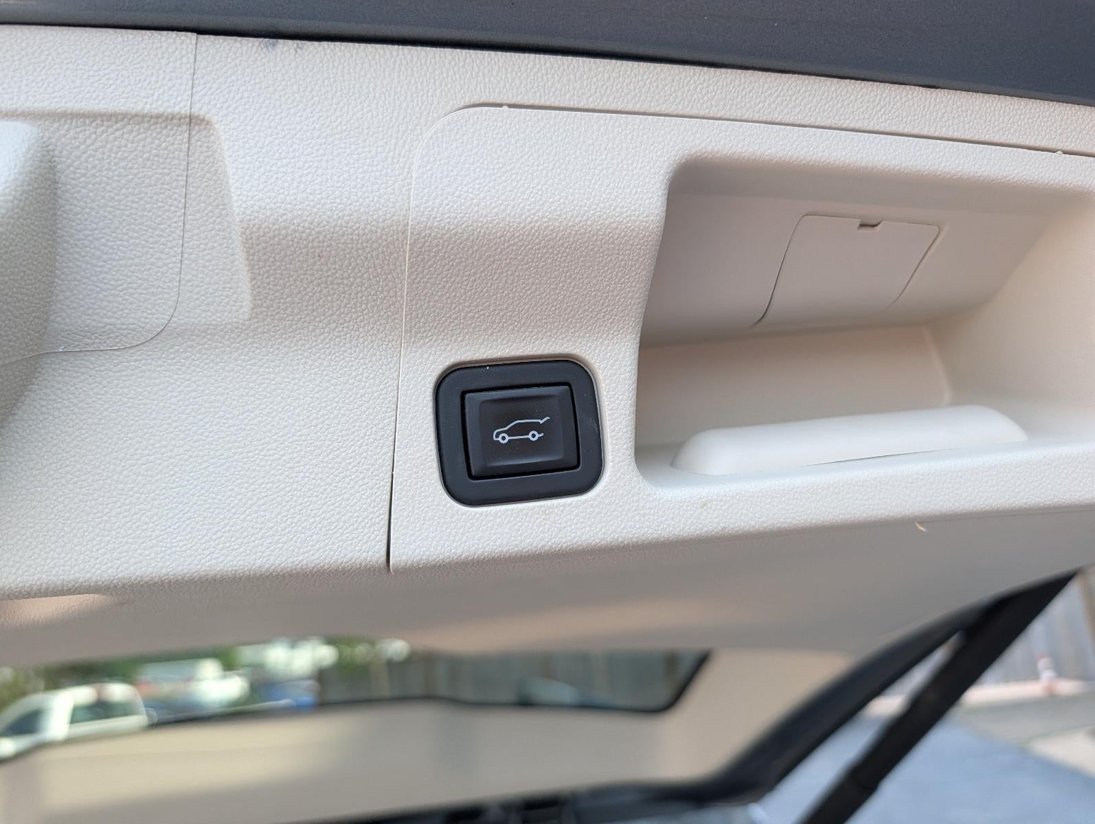 2023 GMC Acadia FWD Denali