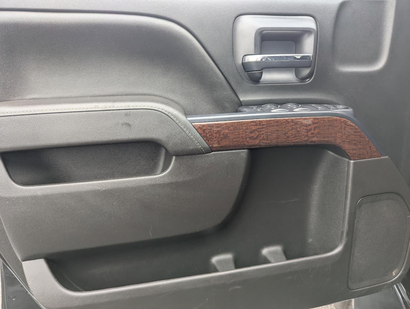 2017 GMC Sierra 2500 HD Double Cab Standard Box 4-Wheel Drive SLE