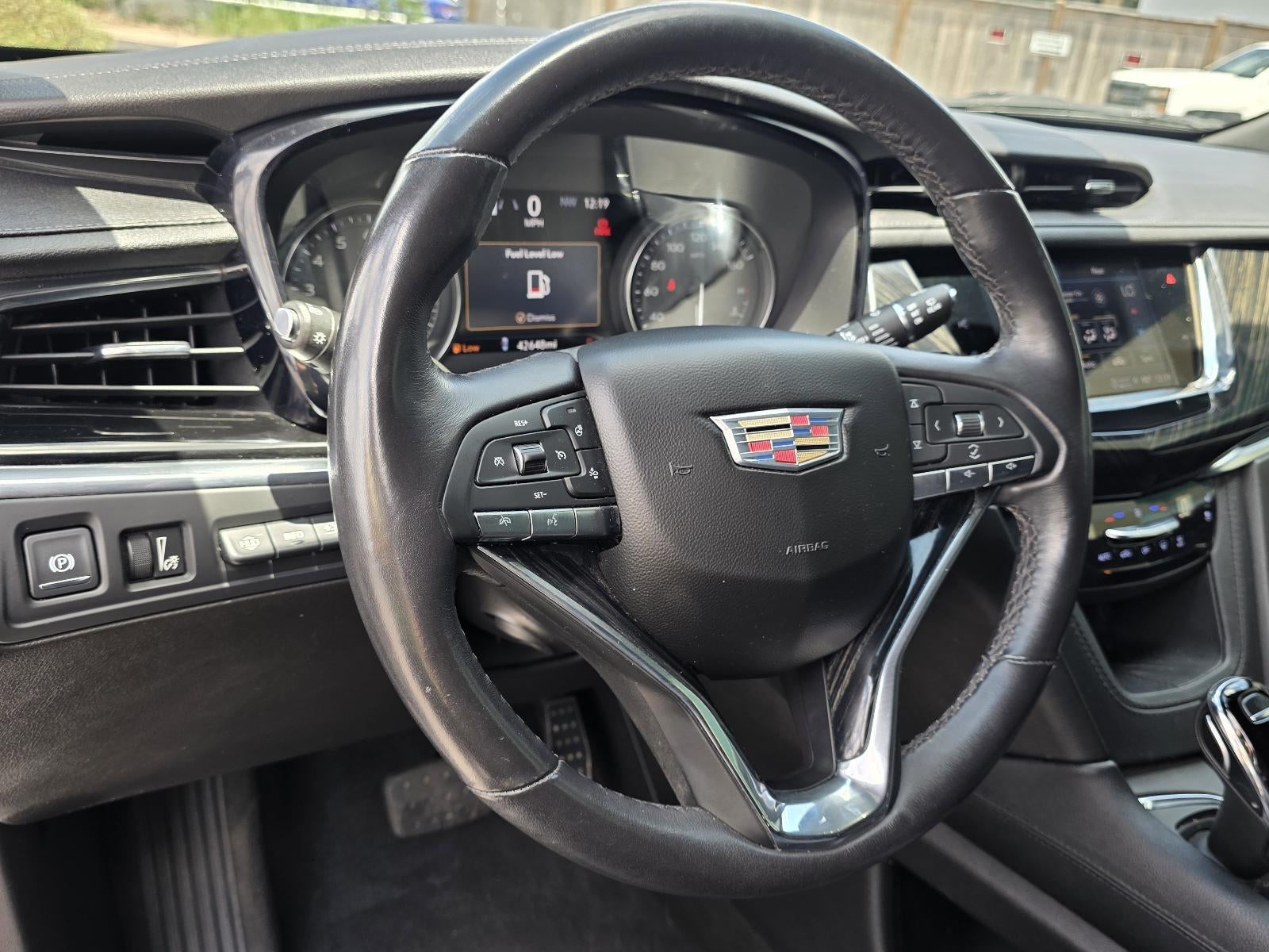 2023 Cadillac XT6 FWD 4dr Premium Luxury