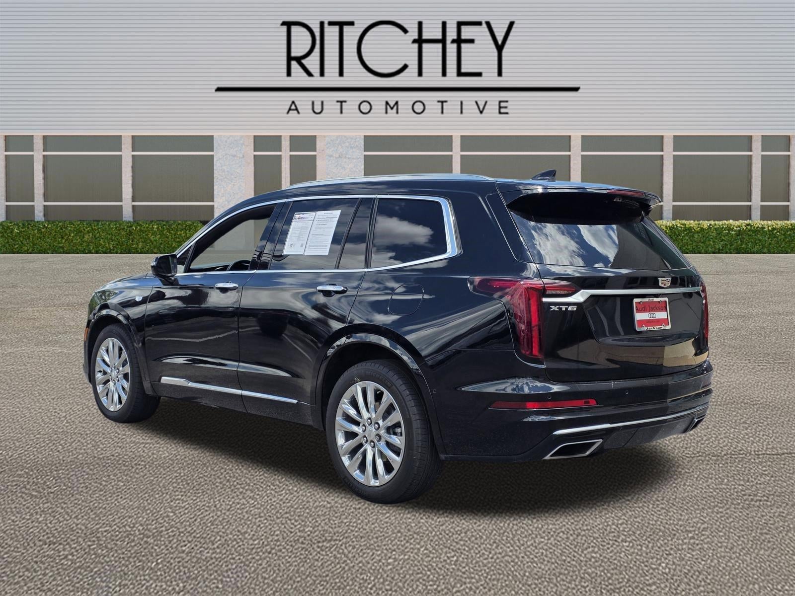 2023 Cadillac XT6 FWD 4dr Premium Luxury