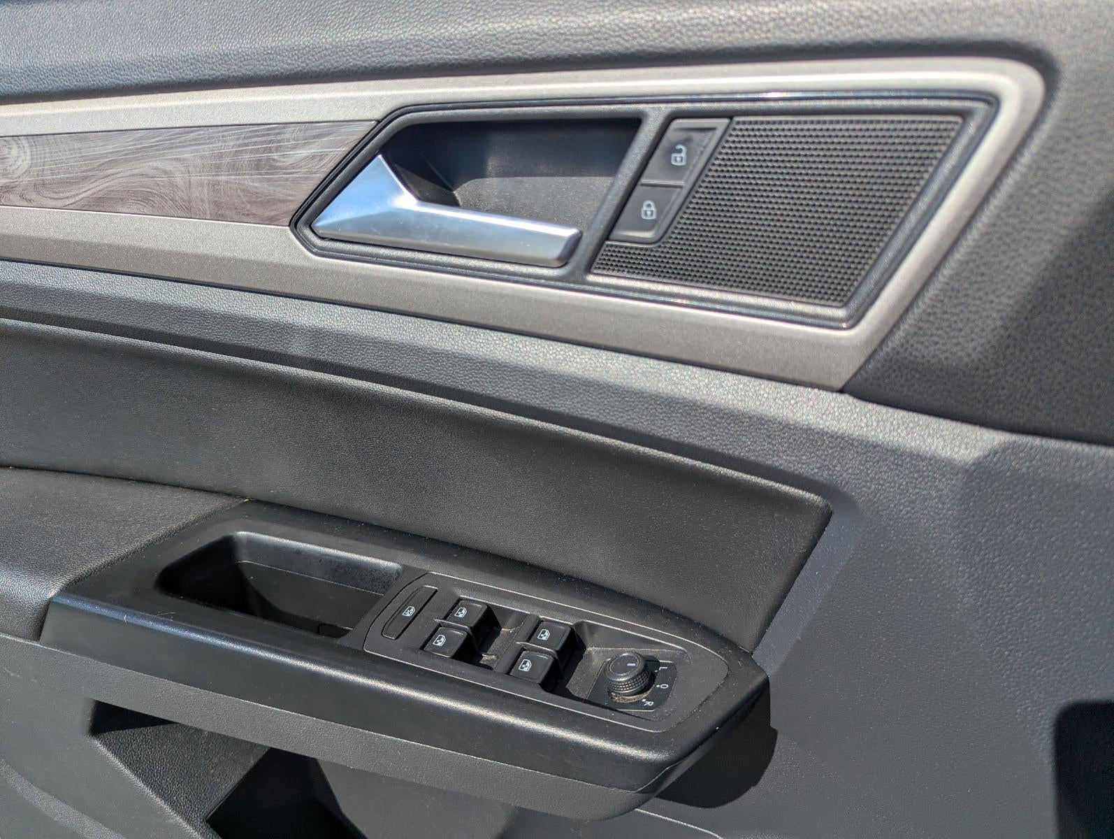 2020 Volkswagen Atlas Cross Sport 2.0T SE FWD