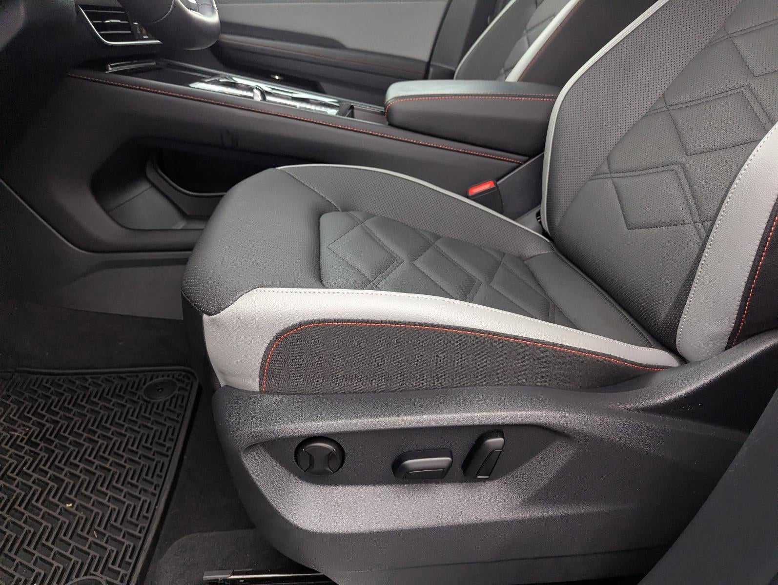 2025 Volkswagen Atlas 2.0T Peak Edition 4MOTION