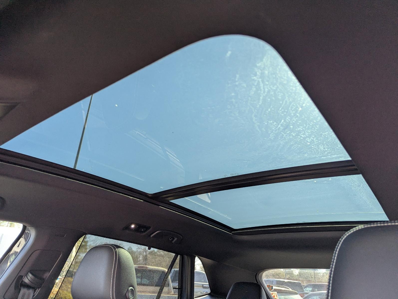 2023 Volkswagen Atlas Cross Sport 3.6L V6 SEL Premium R-Line 4MOTION