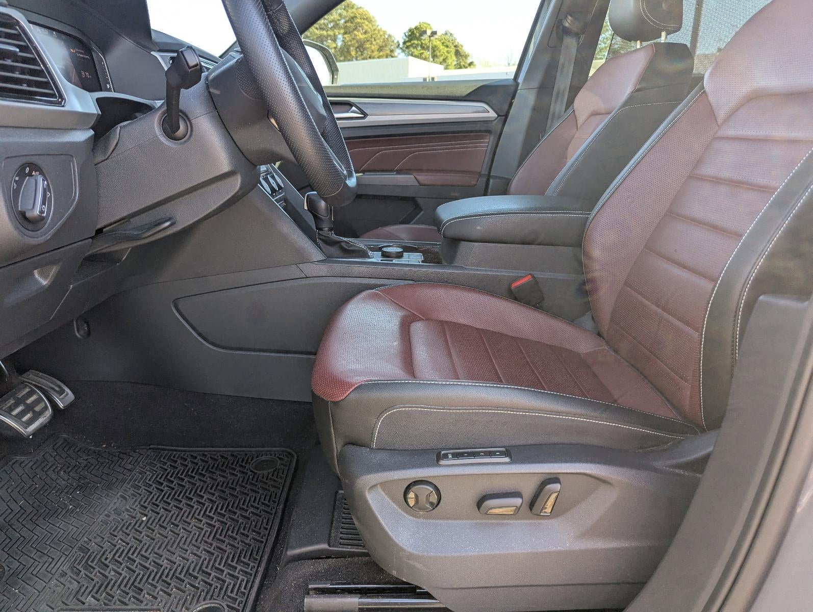 2023 Volkswagen Atlas Cross Sport 3.6L V6 SEL Premium R-Line 4MOTION