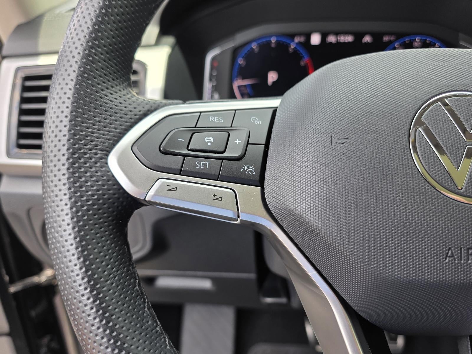 2021 Volkswagen Atlas 2021.5 3.6L V6 SEL Premium R-Line 4MOTION