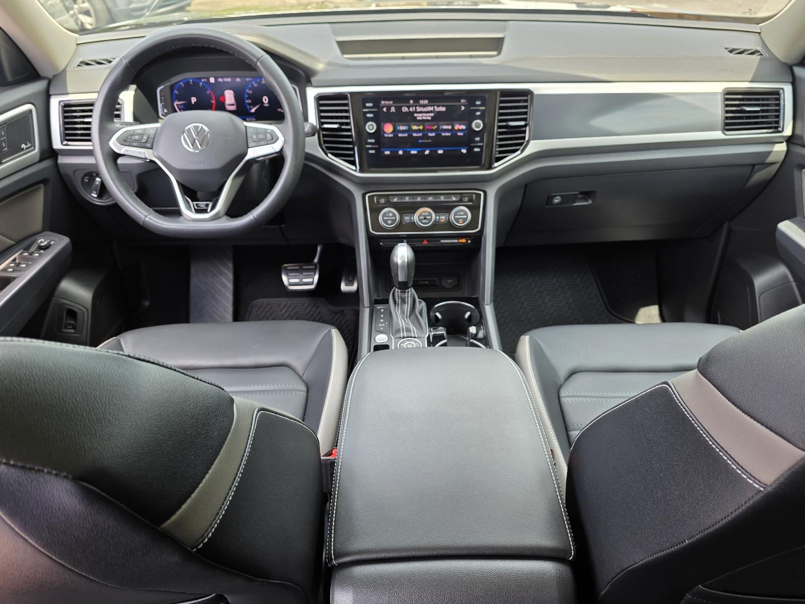 2021 Volkswagen Atlas 2021.5 3.6L V6 SEL Premium R-Line 4MOTION