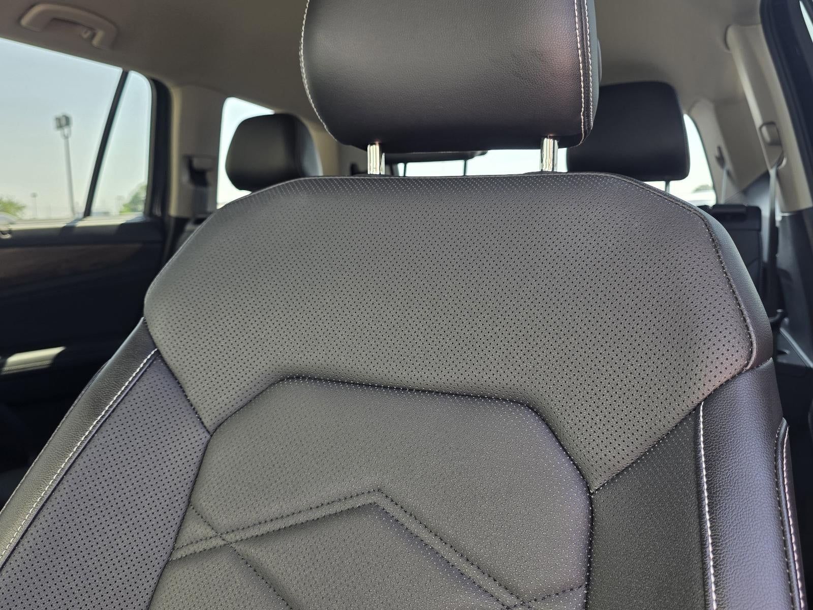 2024 Volkswagen Atlas 2.0T SE w/Technology 4MOTION