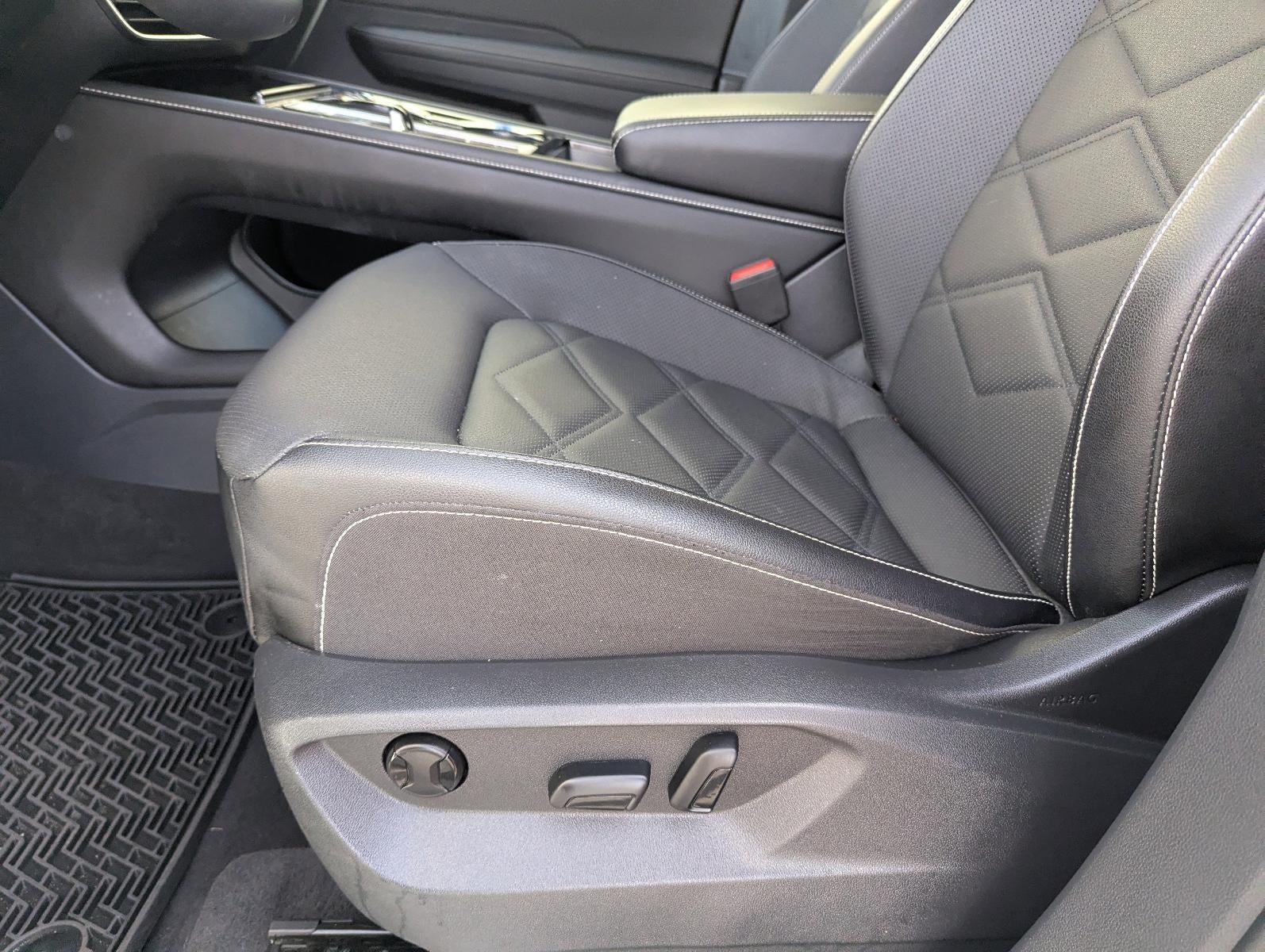 2024 Volkswagen Atlas 2.0T SE w/Technology FWD