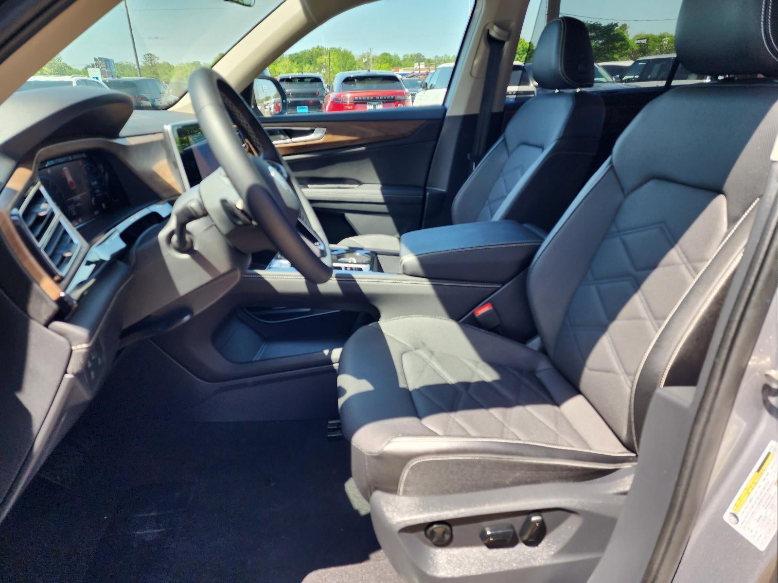 2024 Volkswagen Atlas 2.0T SE w/Technology FWD